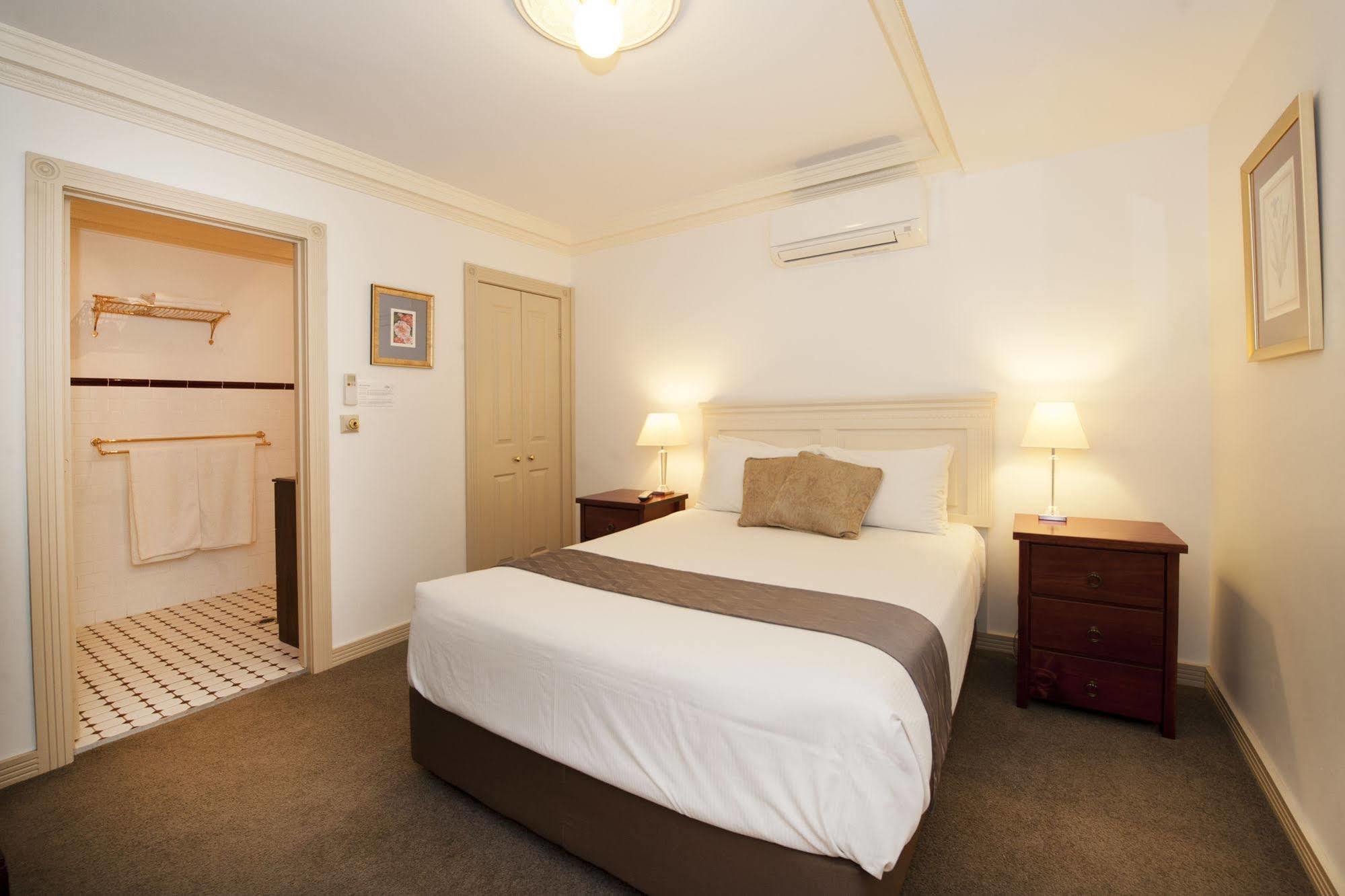 Cobb & Co Court Boutique Hotel Mudgee Eksteriør billede