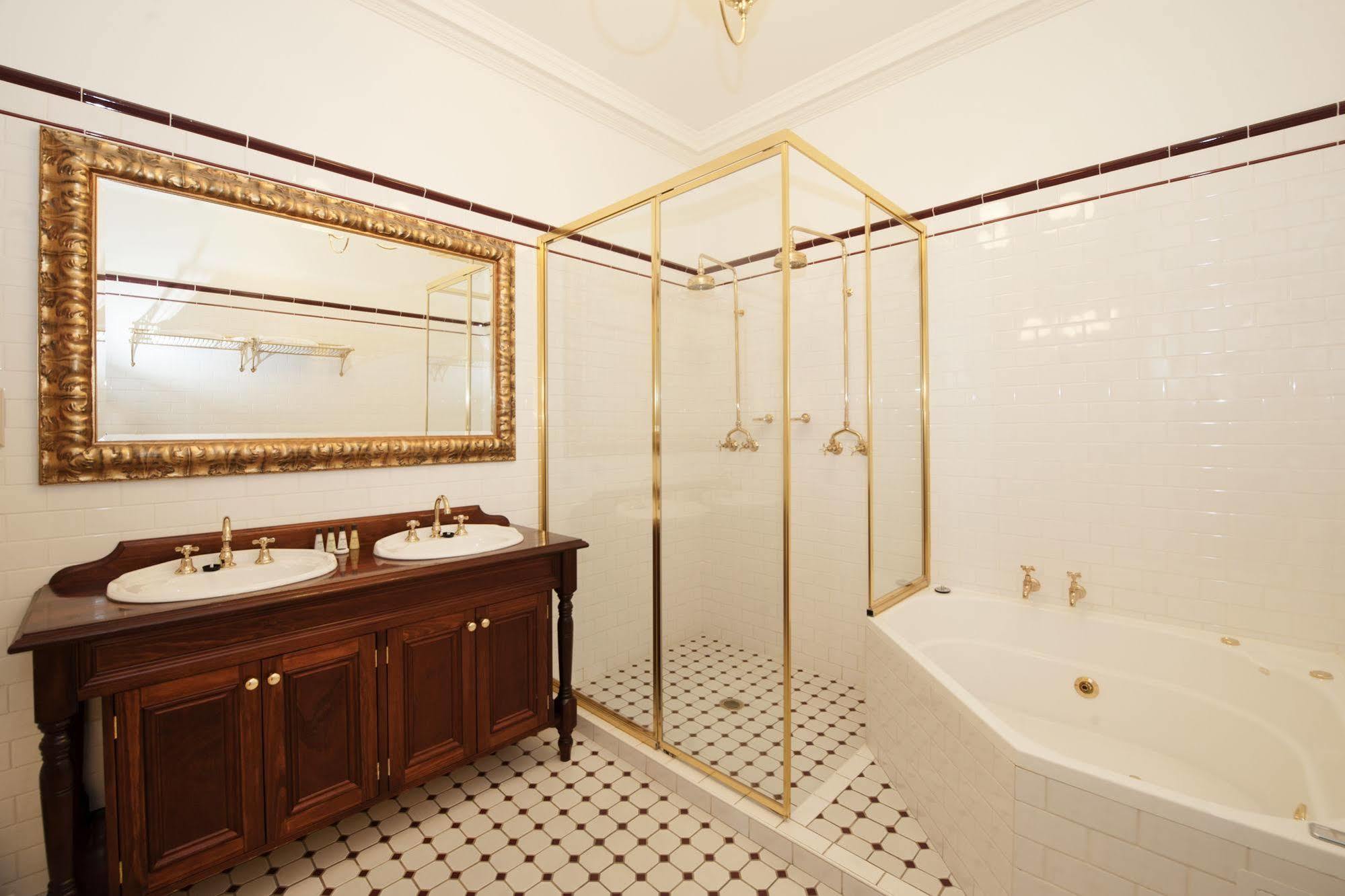 Cobb & Co Court Boutique Hotel Mudgee Eksteriør billede