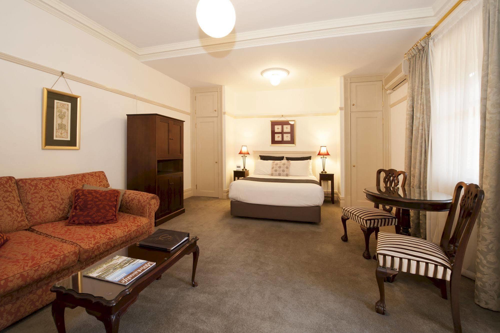 Cobb & Co Court Boutique Hotel Mudgee Eksteriør billede