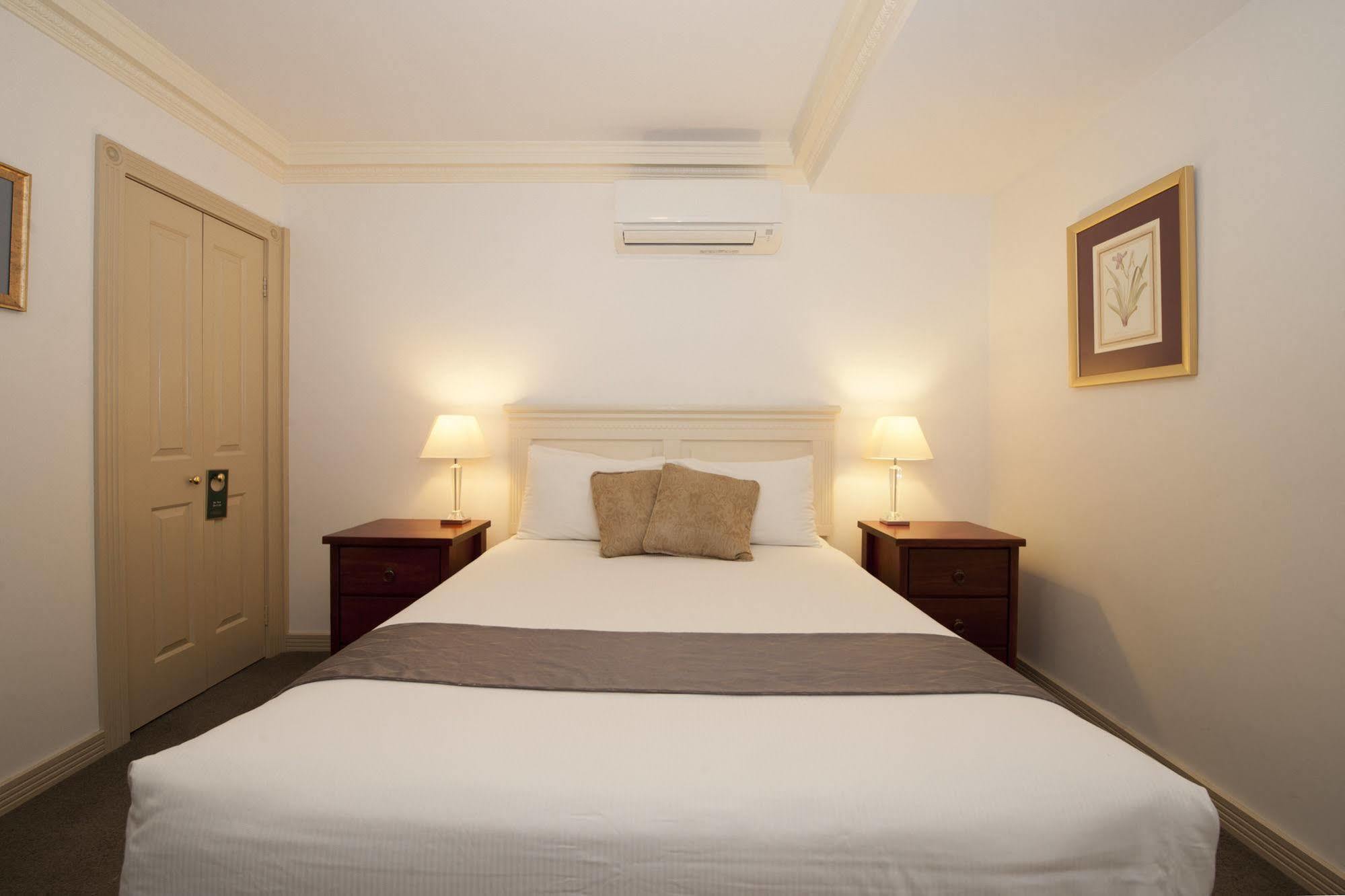 Cobb & Co Court Boutique Hotel Mudgee Eksteriør billede
