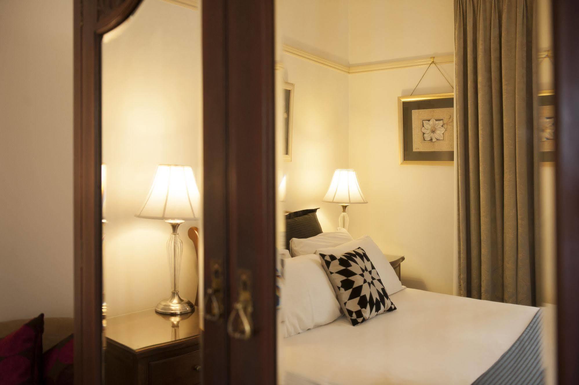 Cobb & Co Court Boutique Hotel Mudgee Eksteriør billede